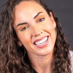 Caitlin Peluffo