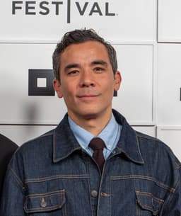 Conrad Ricamora