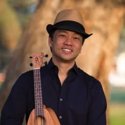 Daniel Ho