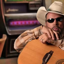 Garth Live
