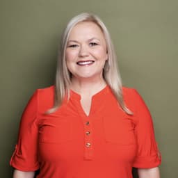 Holly Ballantine