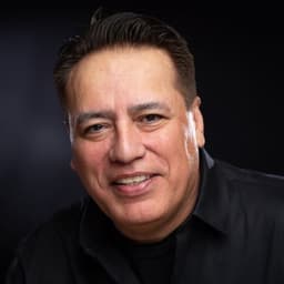 Willie Barcena