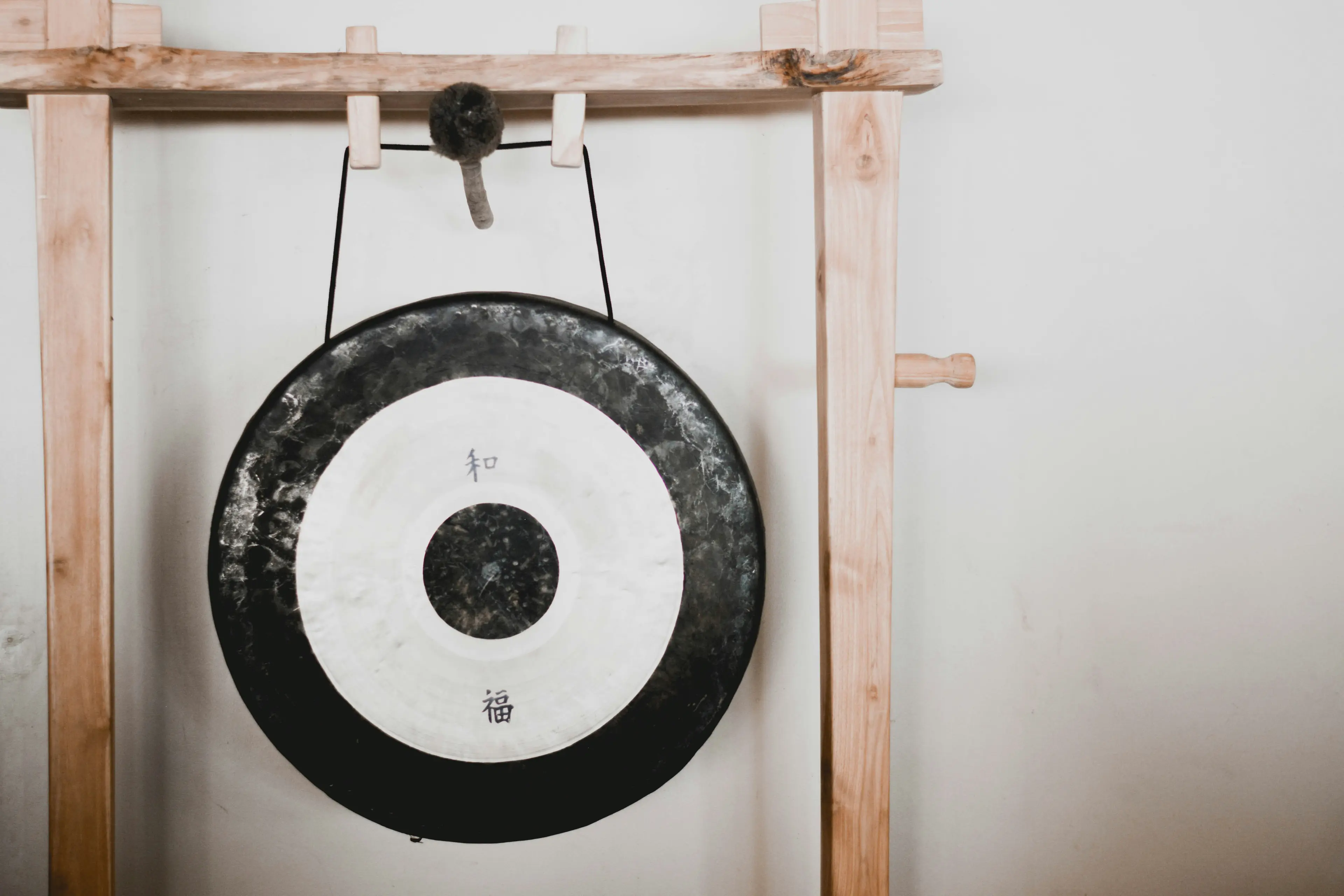 Gong Bath Sound Healing alle 13:15 e 20:30